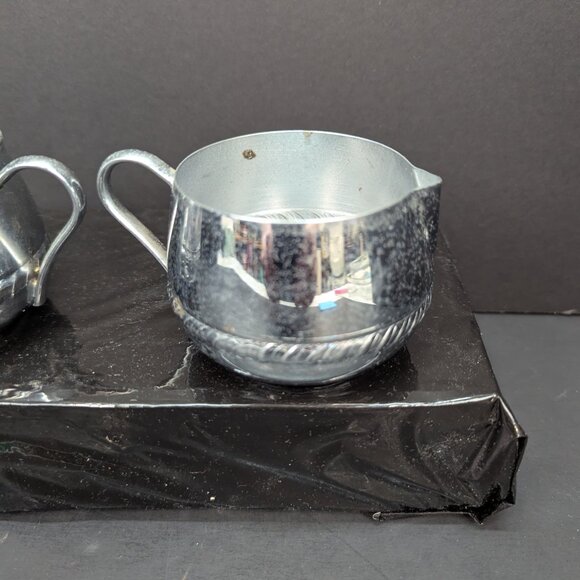 Vintage Irvinware 1970's Chrome Small Sugar and Creamer Set Rope Design - Picture 5 of 9